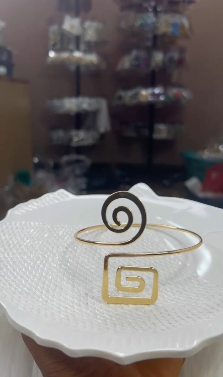 Bracelets fantaisie papillon doré