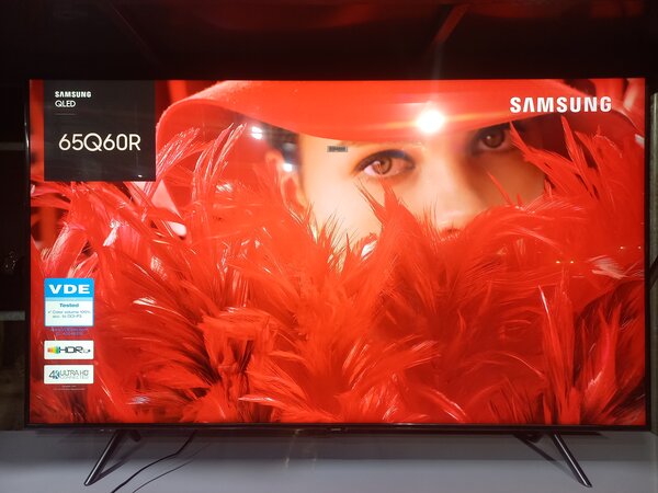 Samsung Tv - 65" - QLED - Smart TV