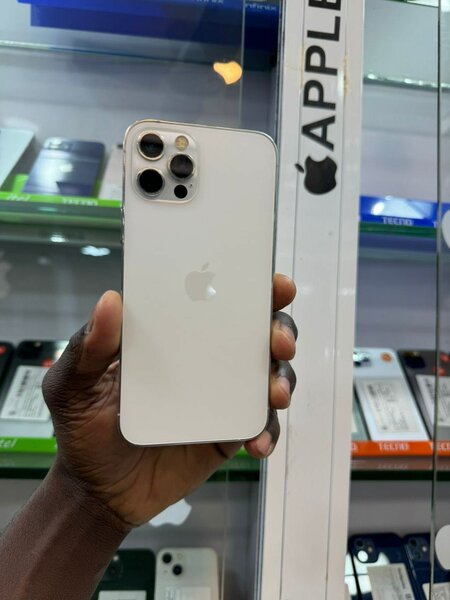 iPhone 12pro 128Go