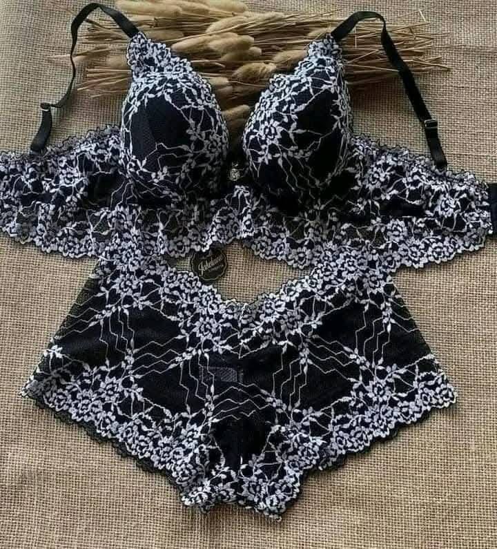 Ensemble de lingerie en dentelle