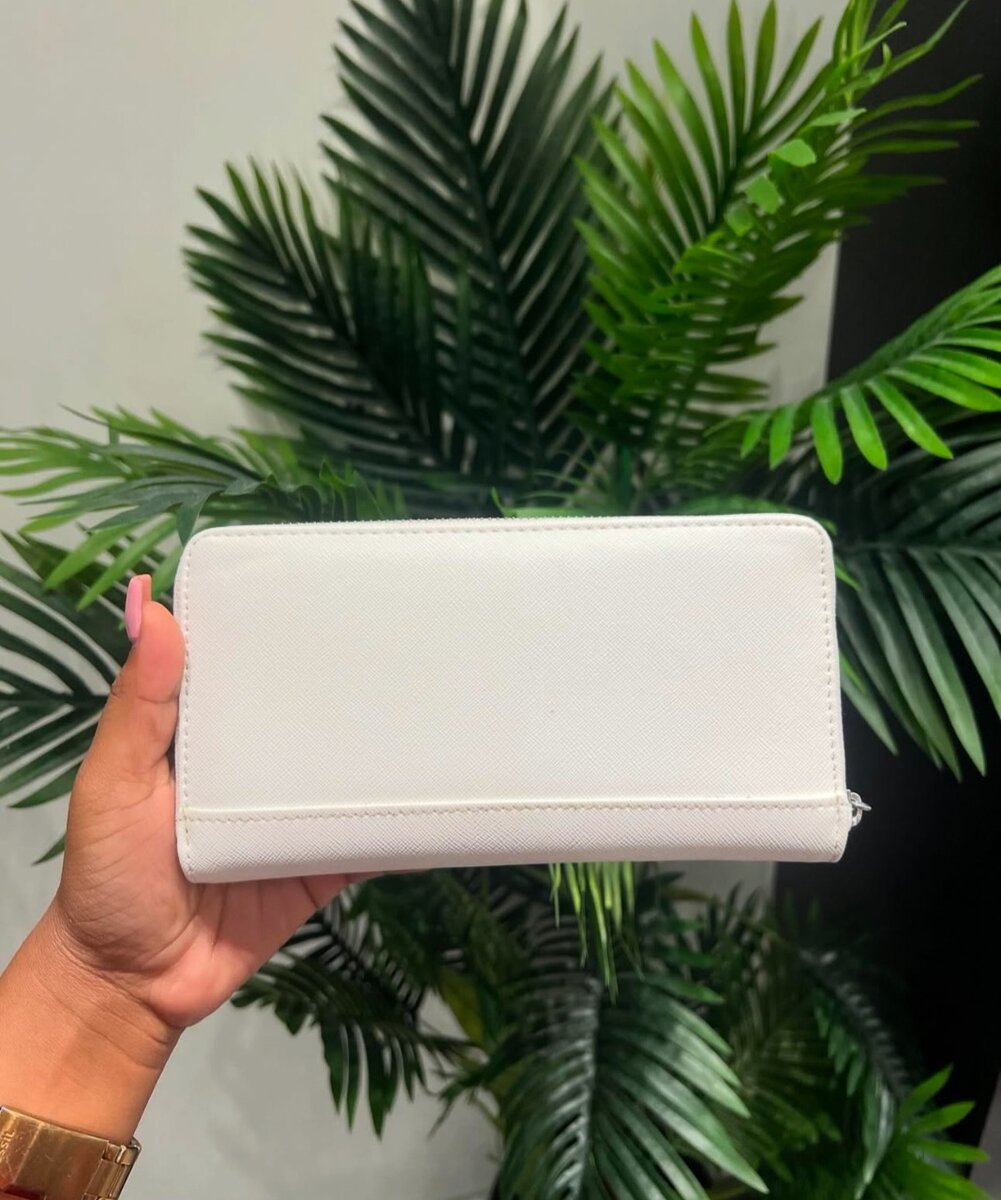 Guess wallet white