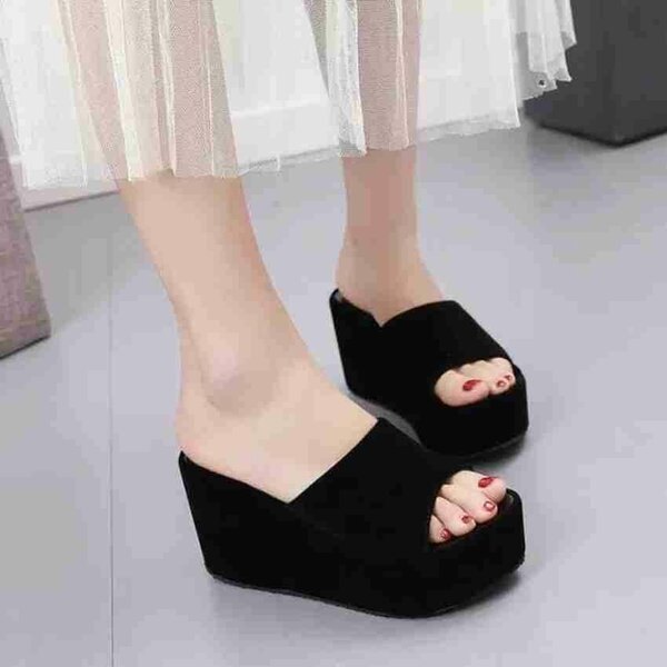 Platform slippers