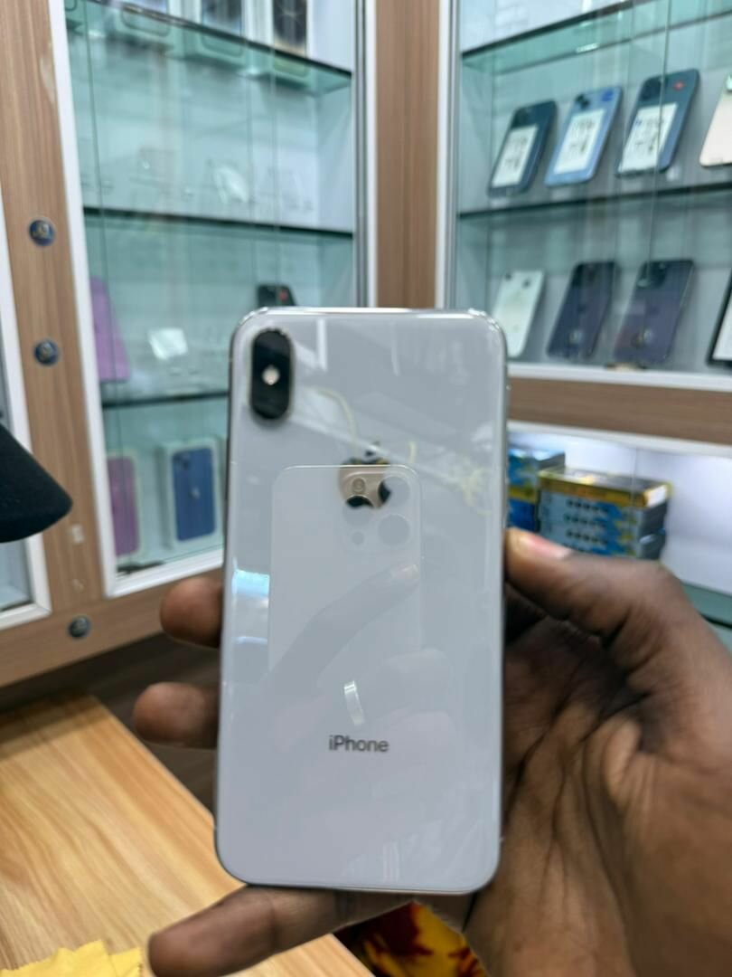 X simple 64go sans id