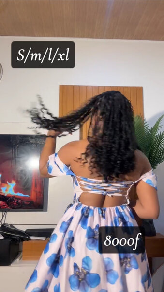 Robe à fleurs d'été élégante