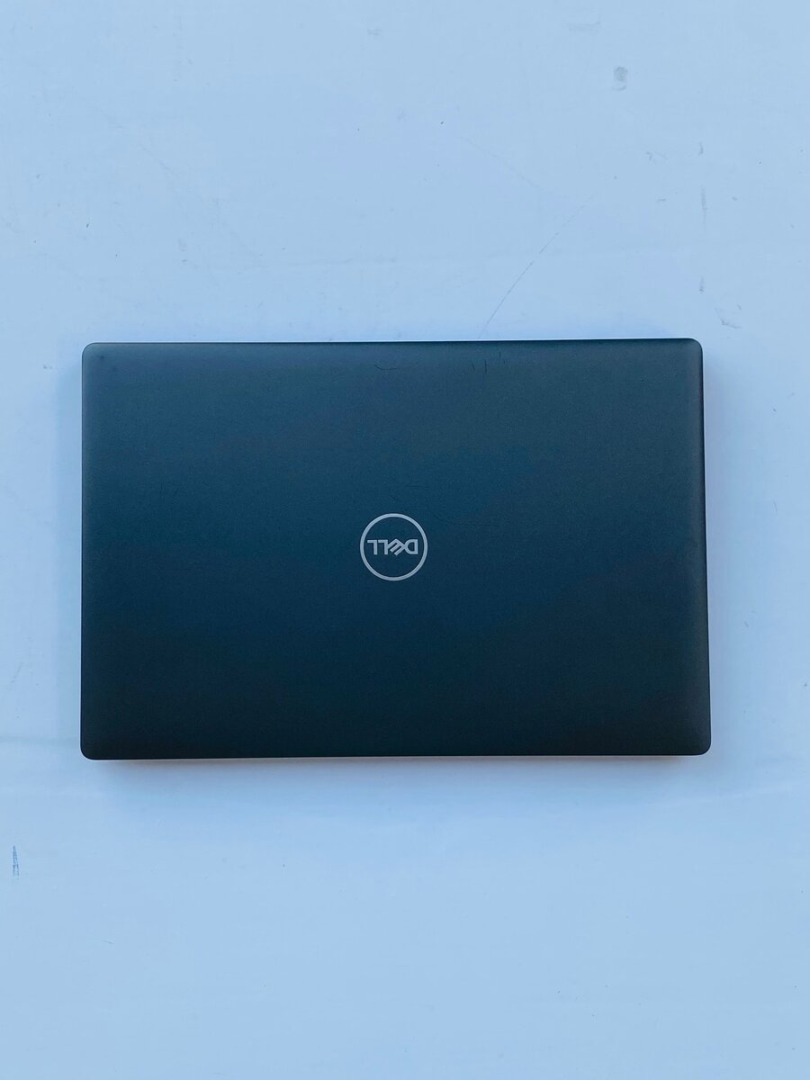 Dell Latitude 5400 Intel(R) Core(TM) i5~ 8Th Generation