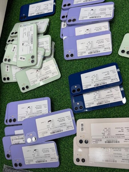 IPHONE 12 64GB CASI NEUF