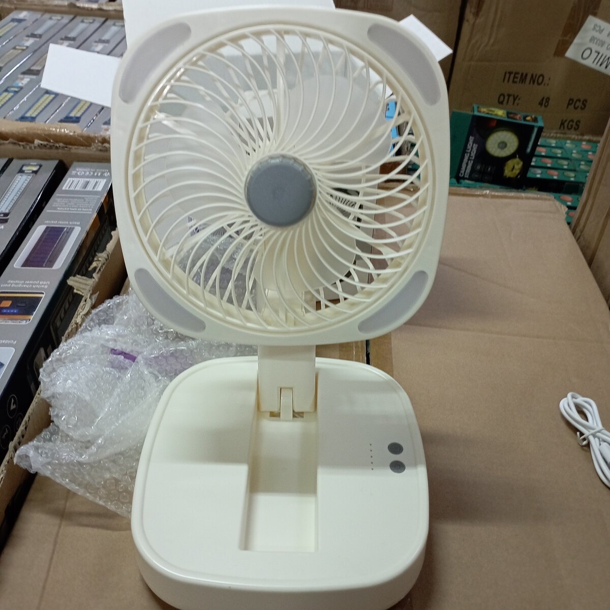 Small rechargeble table fan