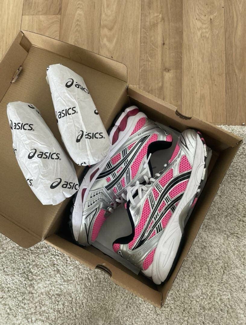 Baskets rose vif Asics