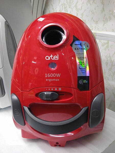 Пылесос"Artel"
