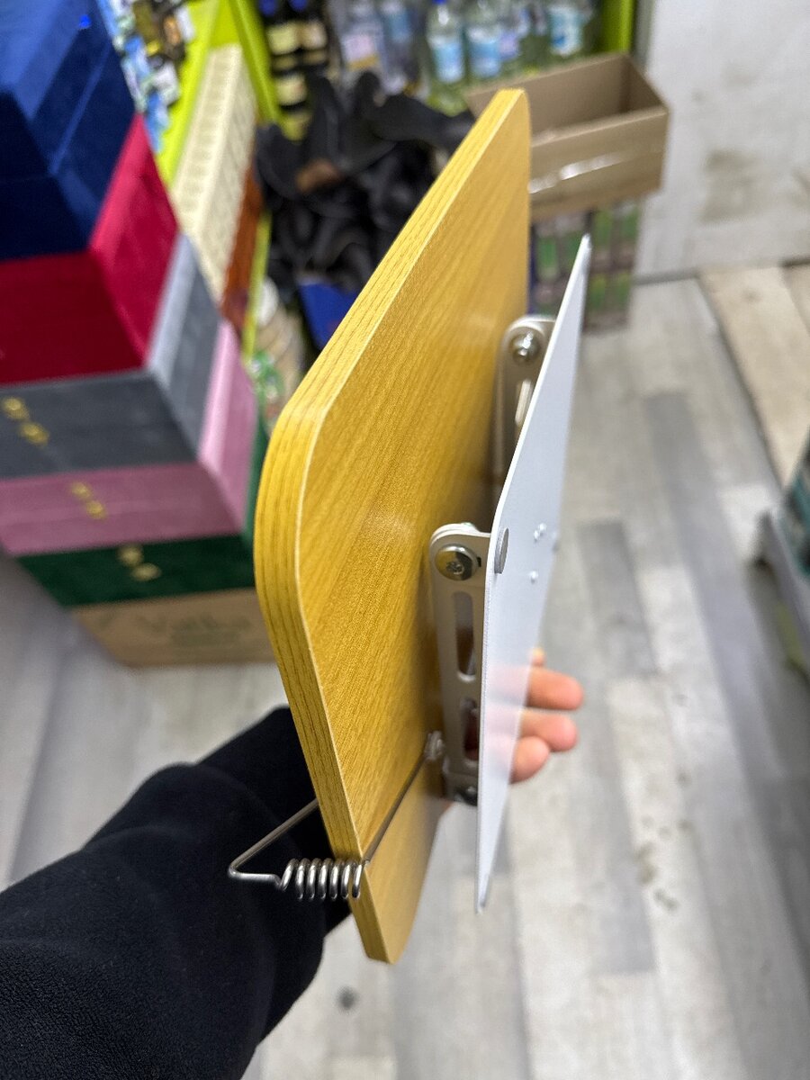 Подставка для книги / 360 градус @