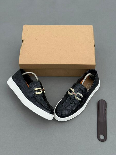 Mocassins en cuir noir élégants