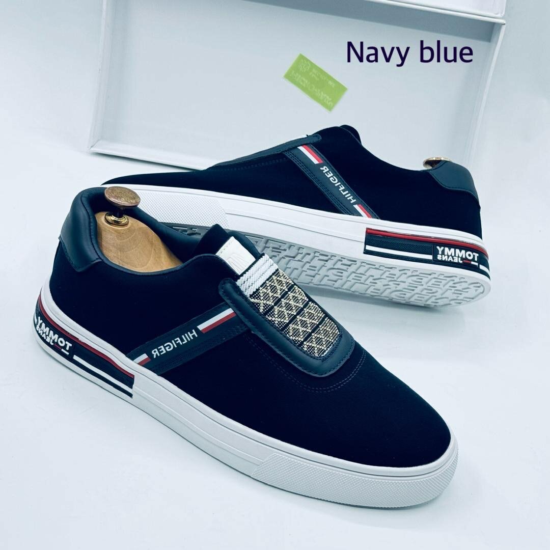 TOMMY HILFIGER NAVY BLUE