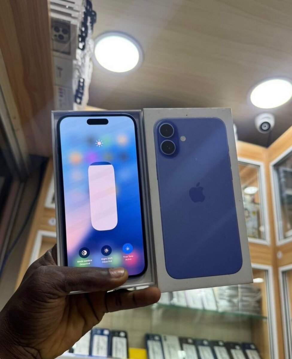 iPhone 16