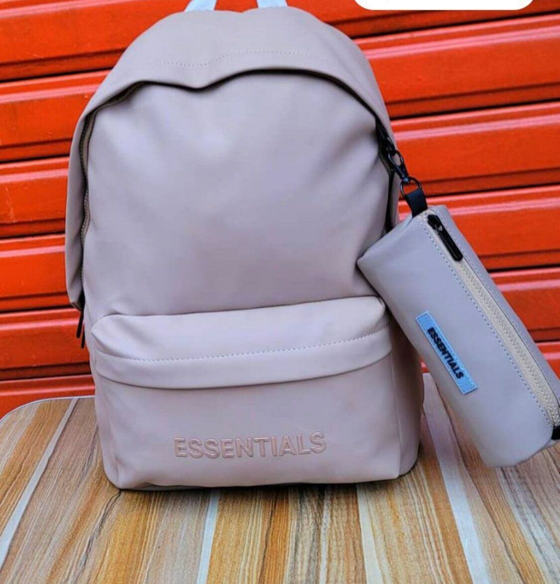 Sac à Dos Essentials Beige