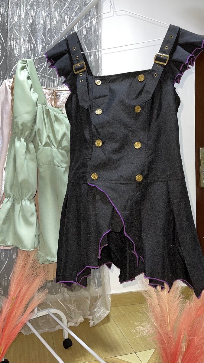 Corset dress/top depending on the person wearing(very short)