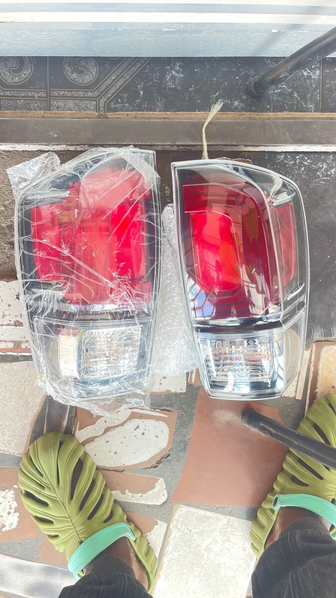 Toyota Tacoma 2018 taillight