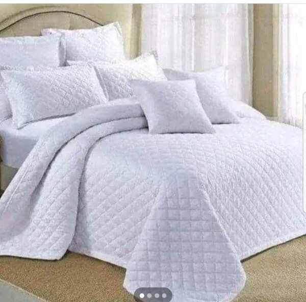 Artificial plant 2 metres k1900,bedding,k800 and electric st