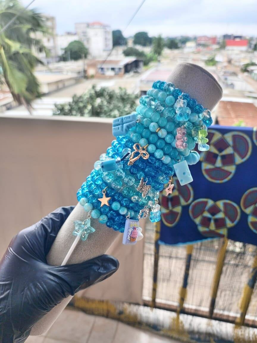 Bracelets en perles bleues