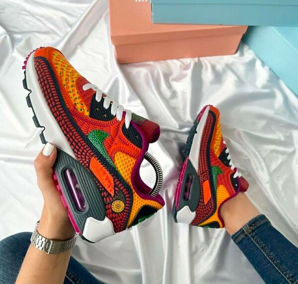 NIKE AIRMAX CLASSIC