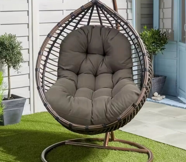 Fauteuil suspendu en rotin