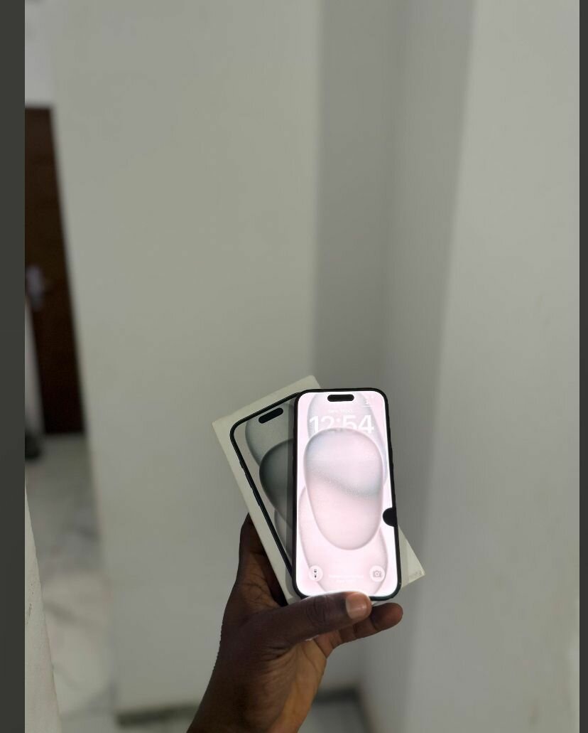 IPhone 15Simple 2nd main