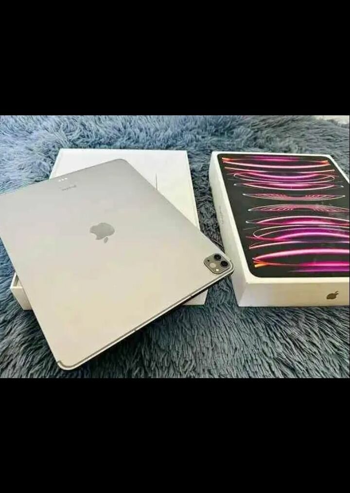 iPad Pro 12.9-inch (4th generation)