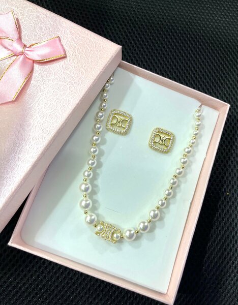 Pearl set