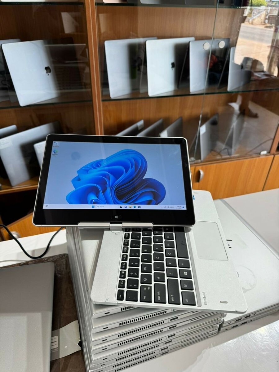 Intel ️i7 5thgen base @2.60ghz 3mb L3 cache,