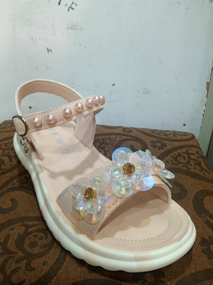 Sandal