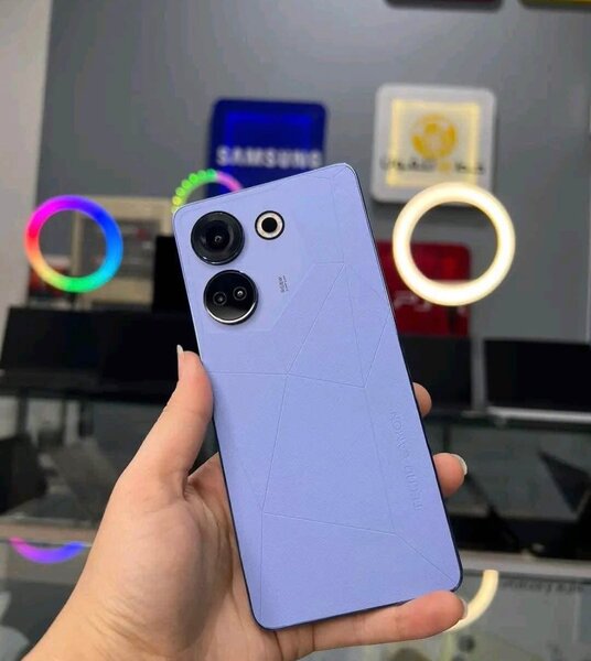 Tecno Camon 20 Pro - Smartphone puissant AMOLED