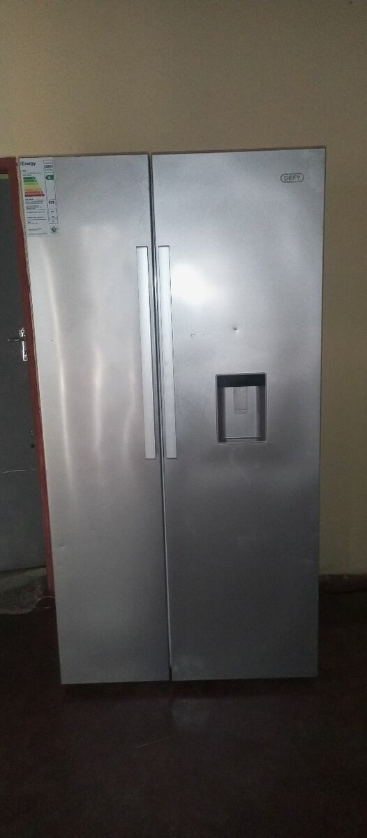 Refrigerator