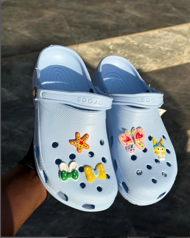 Crocs blue