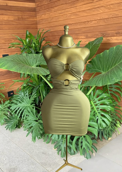 Robe moulante élégante verte