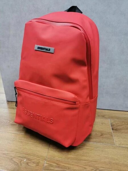 Sac à dos Essentials tendance