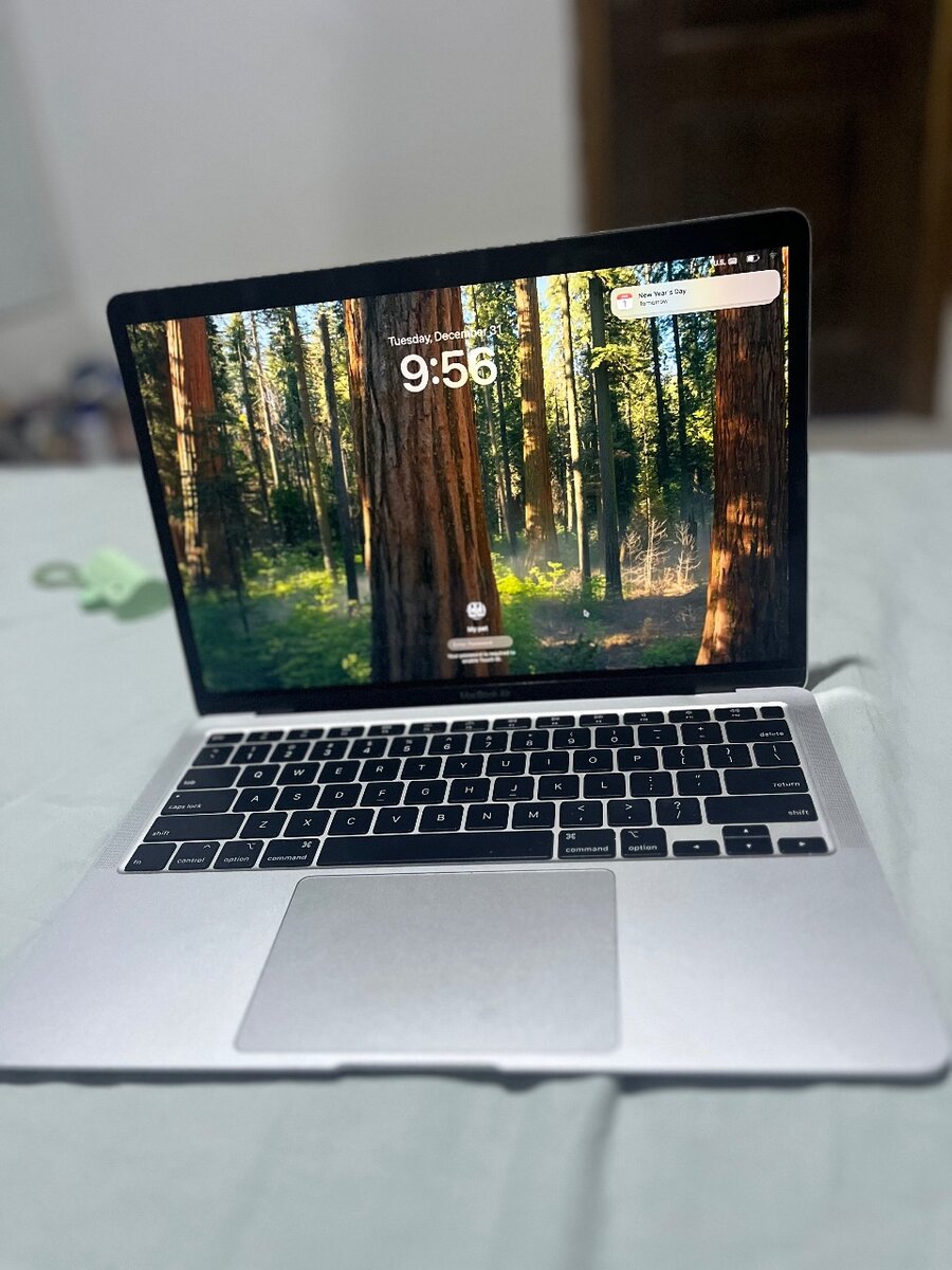 MacBook Air core i3