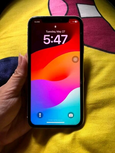 Apple iPhone 12