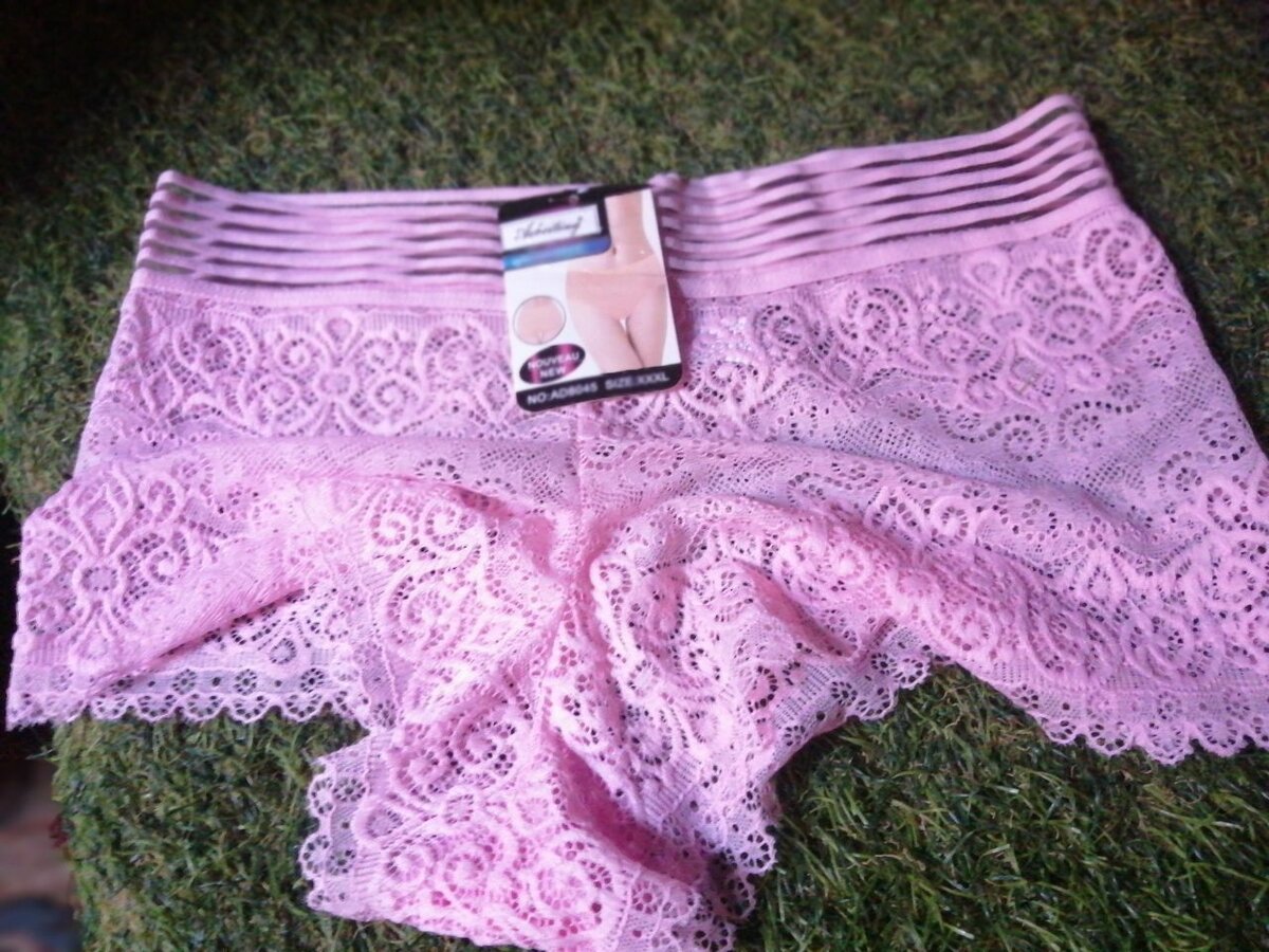 Ladies lace panties