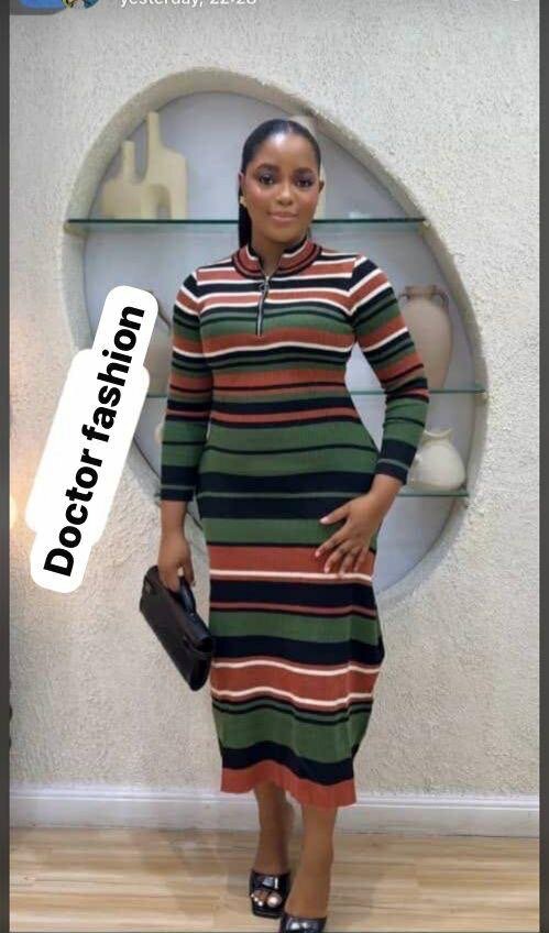 Robe longue rayée élégante