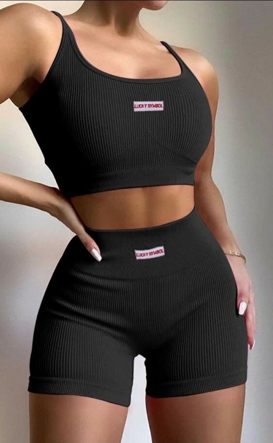 Ensemble de sport femme