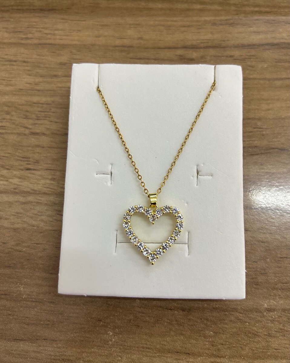 Cutie pink pendant necklace