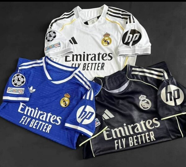 Maillots de Football Real Madrid