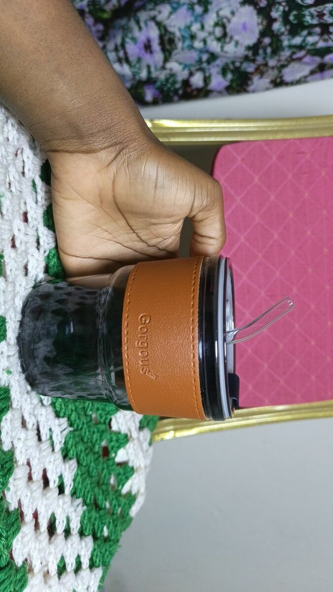 Gobelet en verre avec manchon