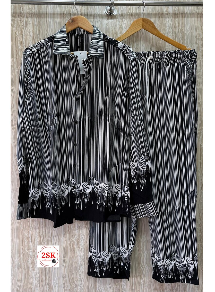 Pyjama imprimé moderne