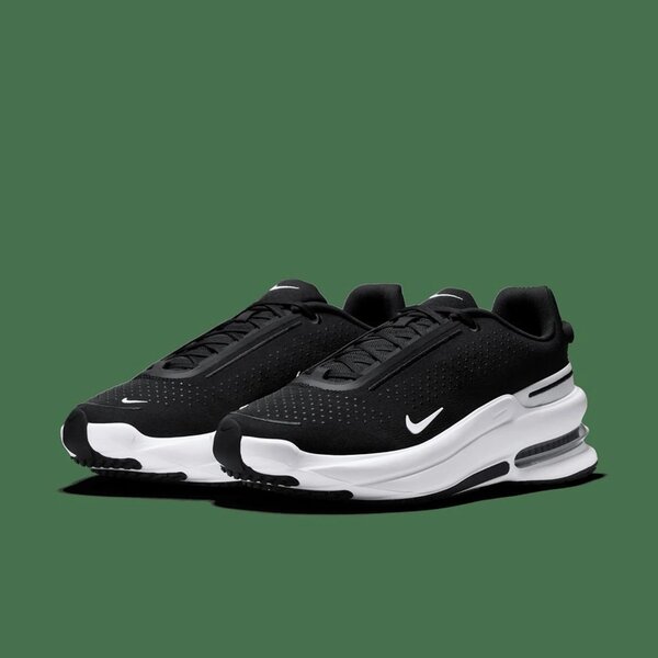 Nike Air Zoom Upturn SC.