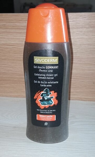 Gel douche au charbon