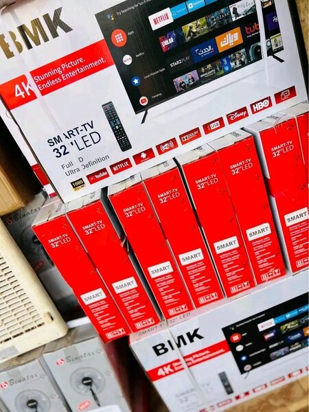 Smart TV 32" LED 4K Ultra HD