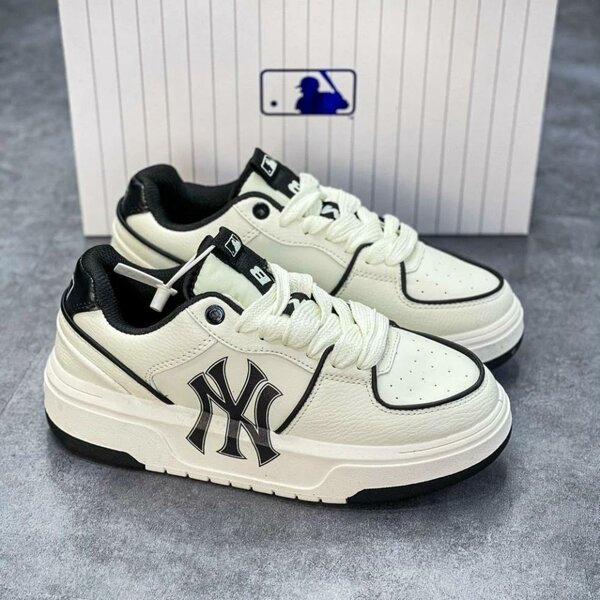 Baskets tendance en cuir blanc