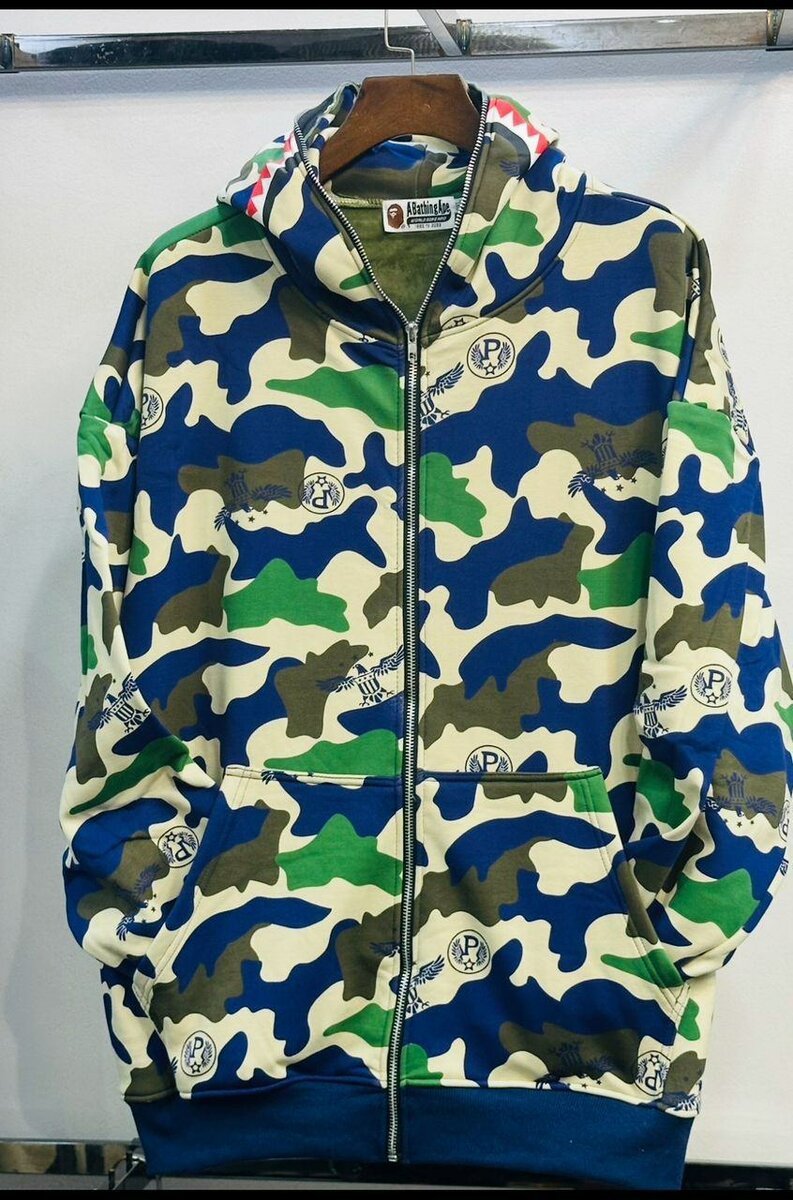 Pulls BAPE à capuche