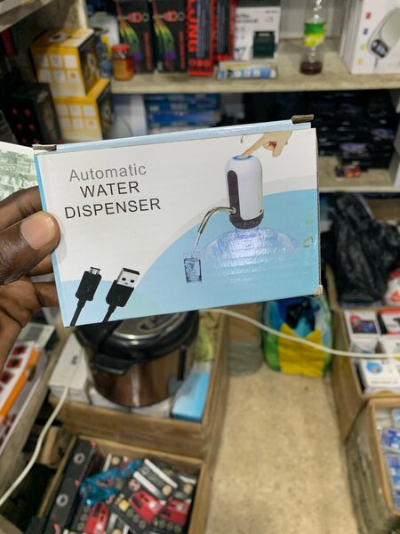 Distributeur d'Eau Automatique USB