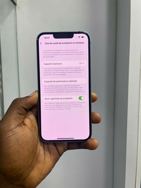 iPhone 14 128go en bon état